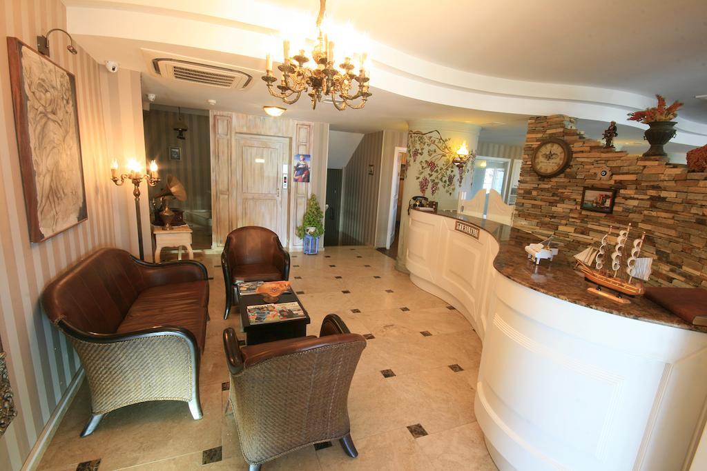 Trilyali Butik Hotel Tirilye Eksteriør bilde